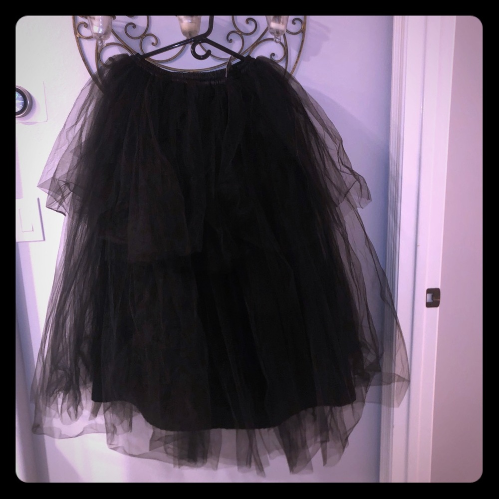 Maker's Halloween Adult Long Tutu Costume-Black